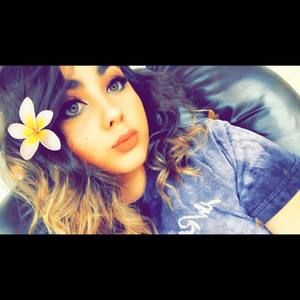 Meet your Posher, Hope